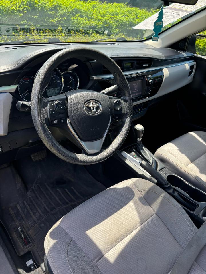 Toyota Corolla 4dr Sdn CVT LE Premium (Natl) 2014