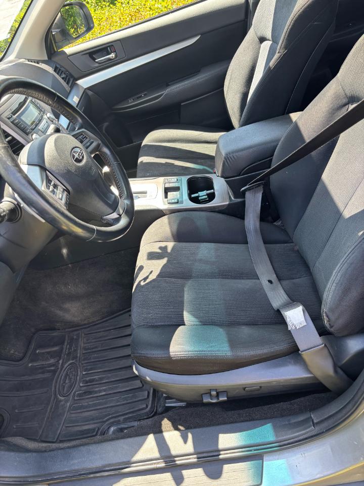 Subaru Outback 4dr Wgn H4 Auto 2.5i Premium 2013