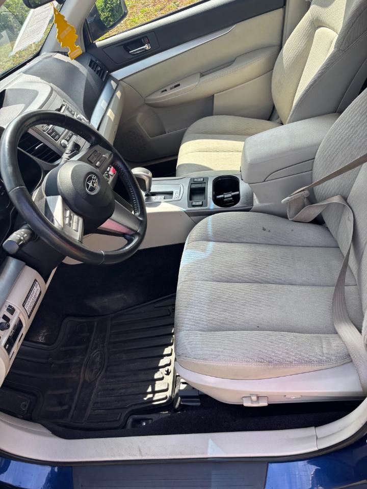 Subaru Outback 2.5i Premium 2010