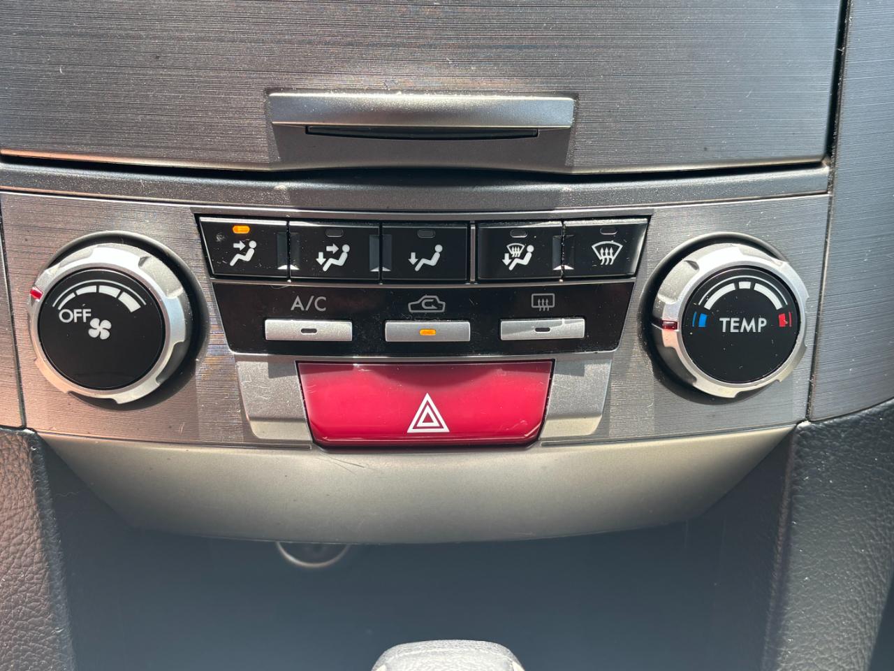 Subaru Outback 2.5i Premium 2010