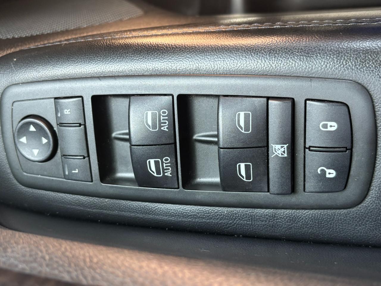 Jeep Grand Cherokee 4WD 4dr Laredo 2013
