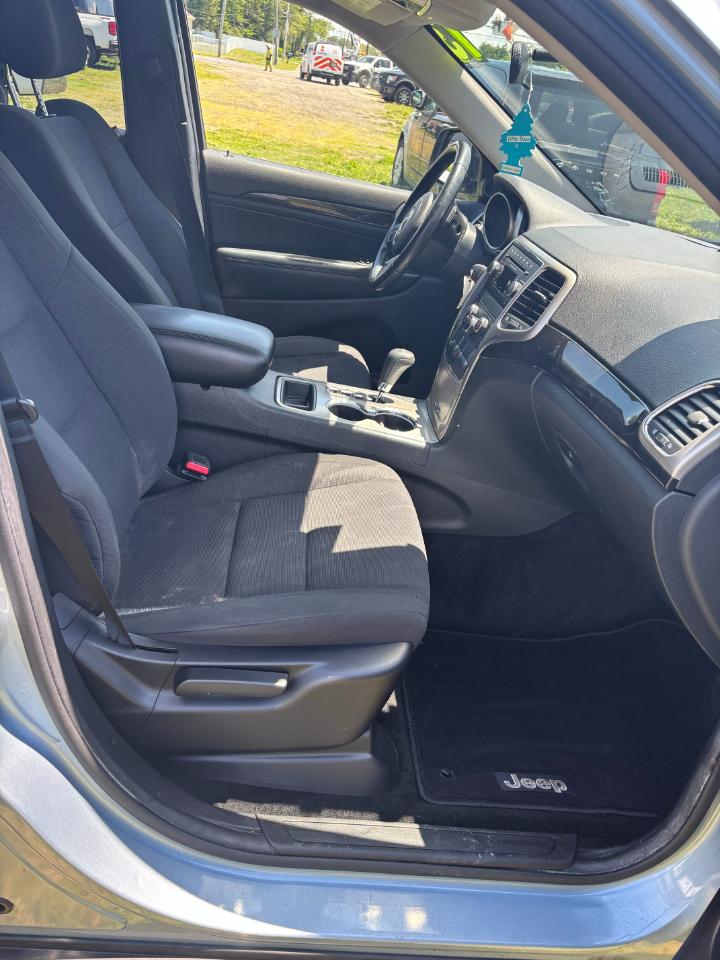 Jeep Grand Cherokee Laredo 2013