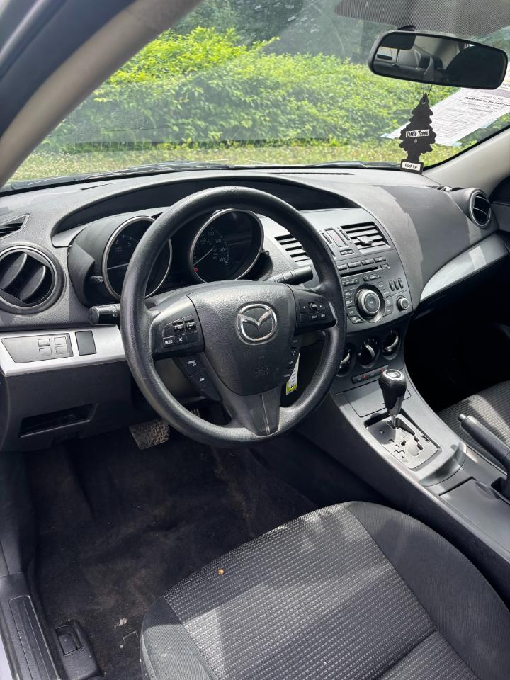 Mazda MAZDA3 i Sport 2013