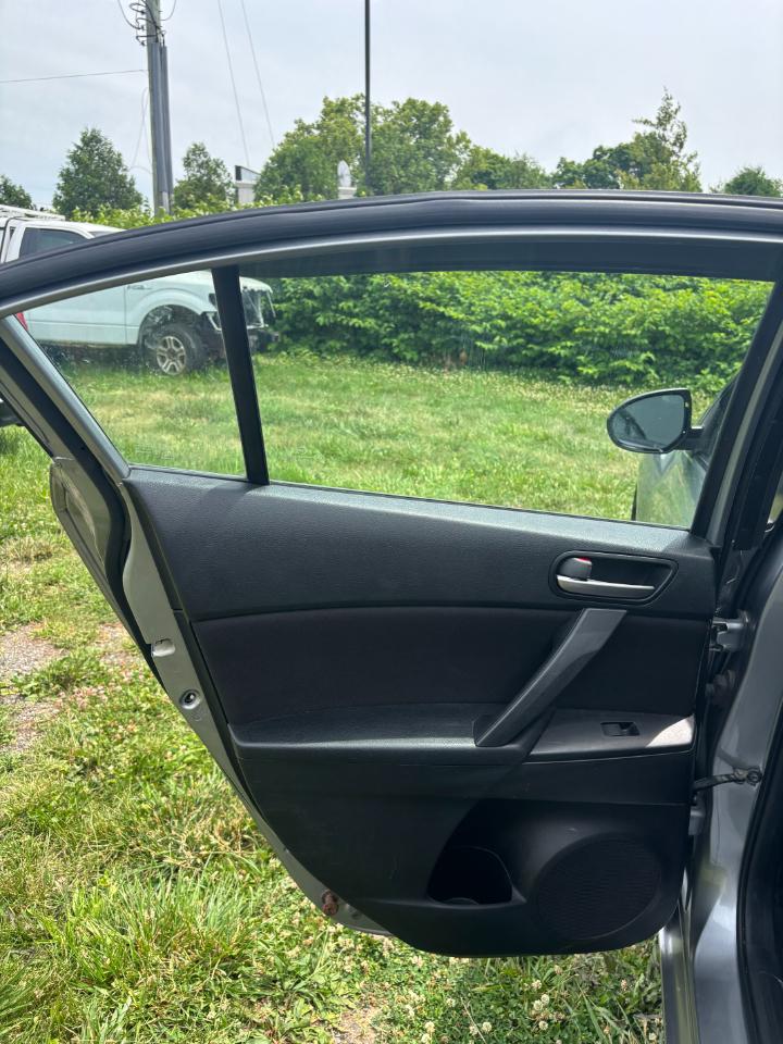 Mazda MAZDA3 i Sport 2013