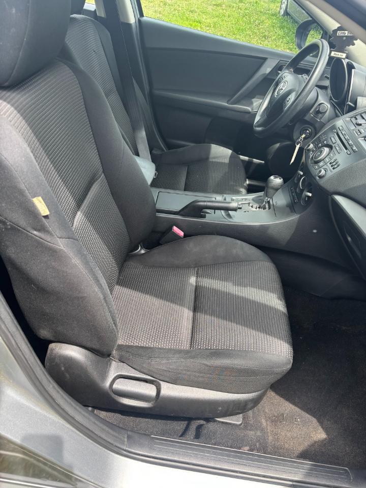 Mazda MAZDA3 i Sport 2013