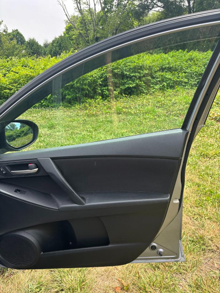 Mazda MAZDA3 i Sport 2013