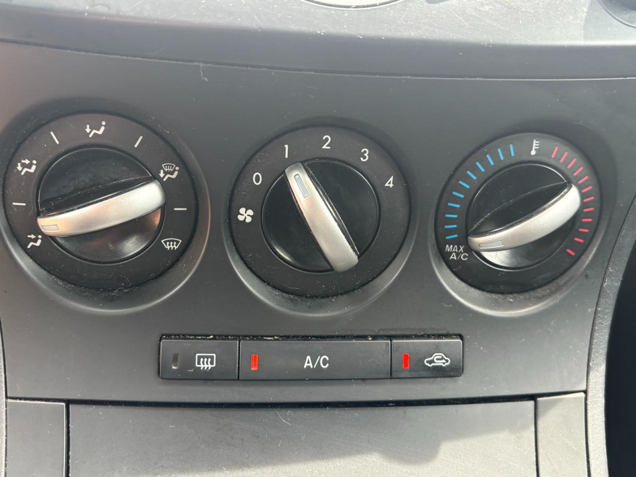 Mazda MAZDA3 i Sport 2013