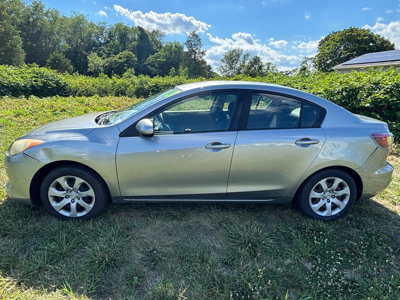 Mazda MAZDA3 i Sport 2013