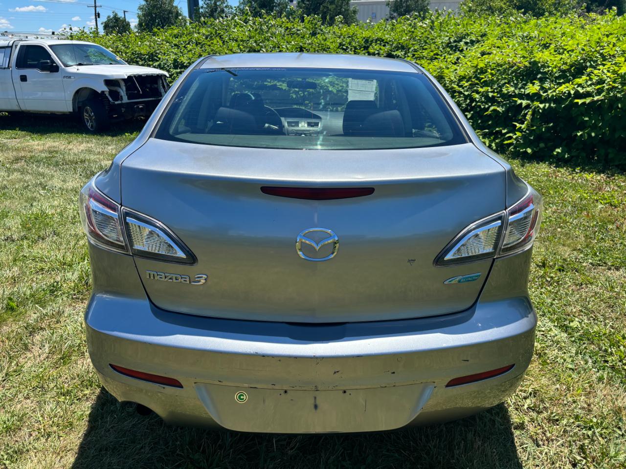 Mazda MAZDA3 i Sport 2013