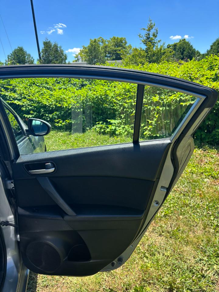 Mazda MAZDA3 i Sport 2013