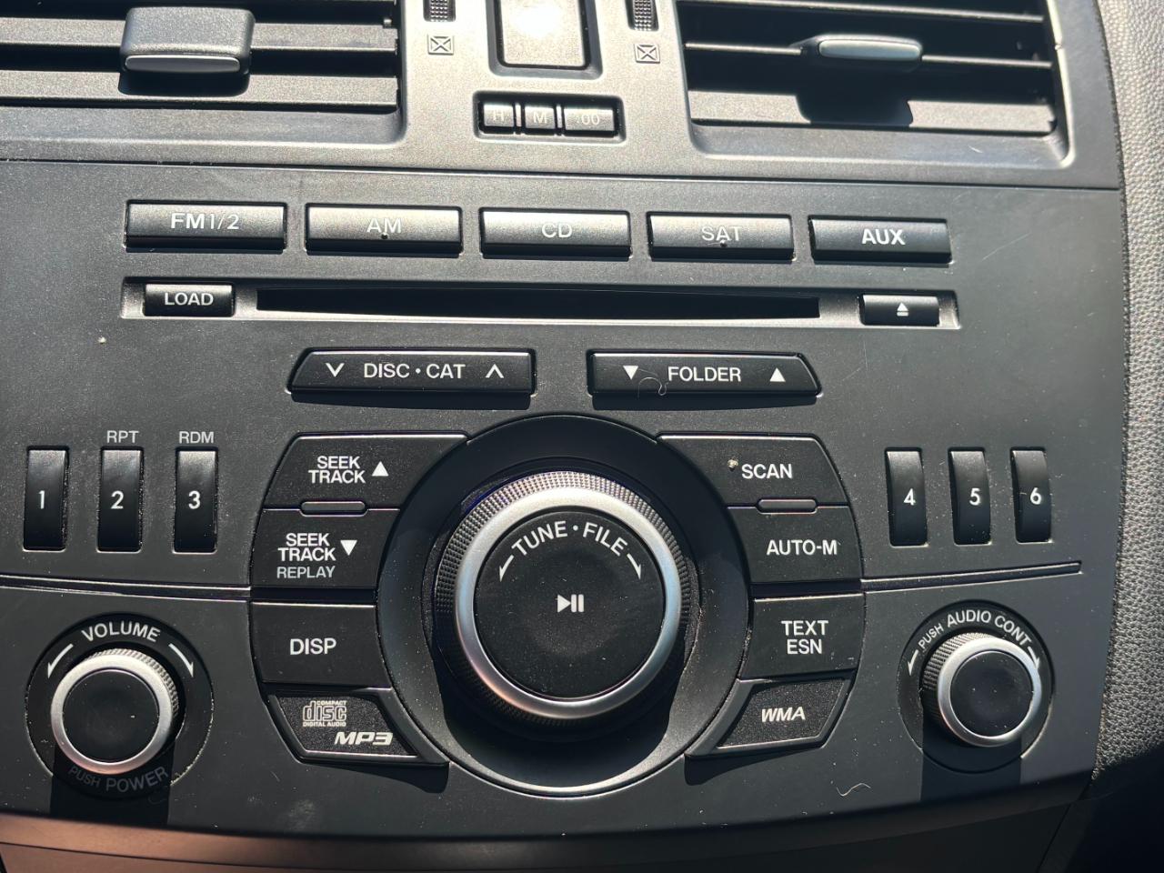 Mazda MAZDA3 i Sport 2013