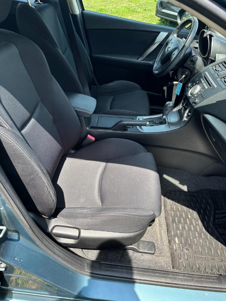 Mazda MAZDA3 s Sport 2011