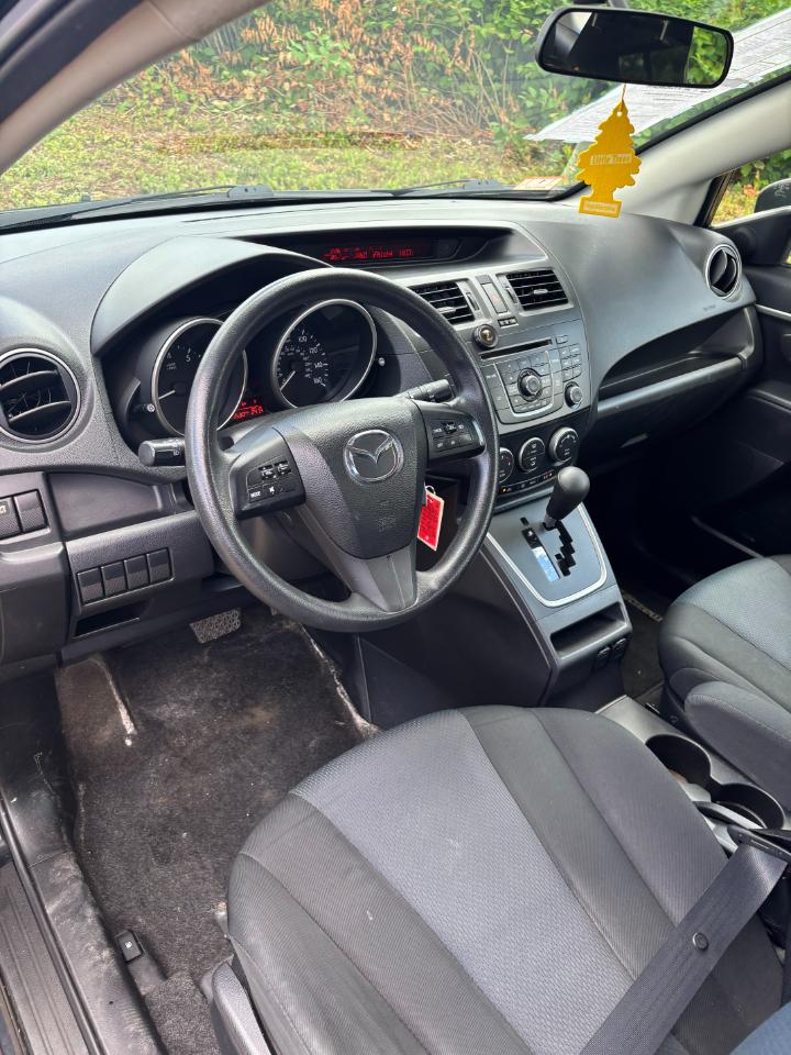 Mazda MAZDA5 Sport 2014