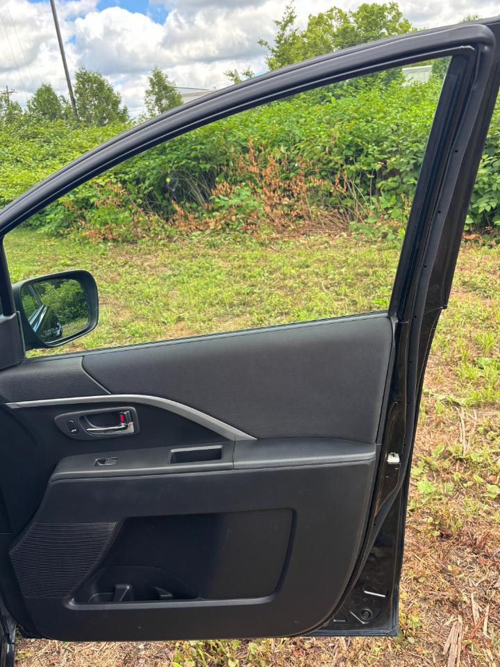 Mazda MAZDA5 Sport 2014