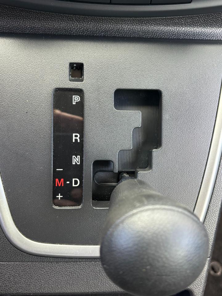 Mazda MAZDA5 Sport 2014