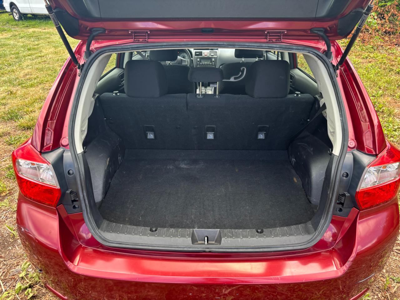 Subaru Impreza Wagon 5dr Auto 2.0i 2012