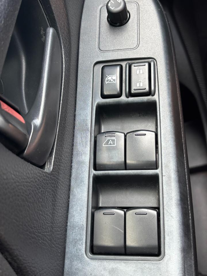Subaru Impreza Wagon 5dr Auto 2.0i 2012