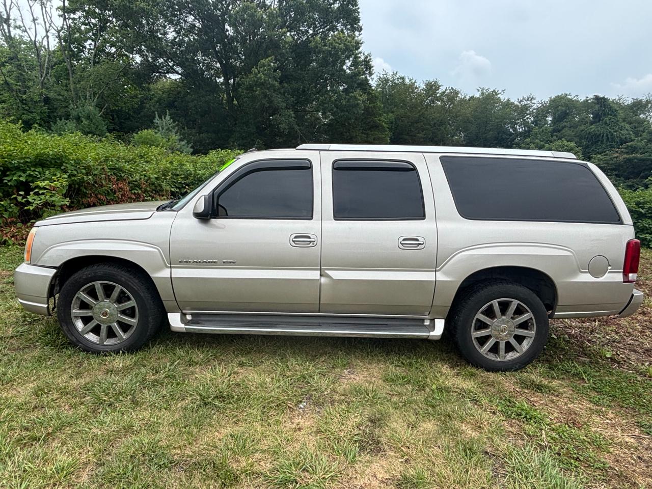 Cadillac Escalade ESV 2004