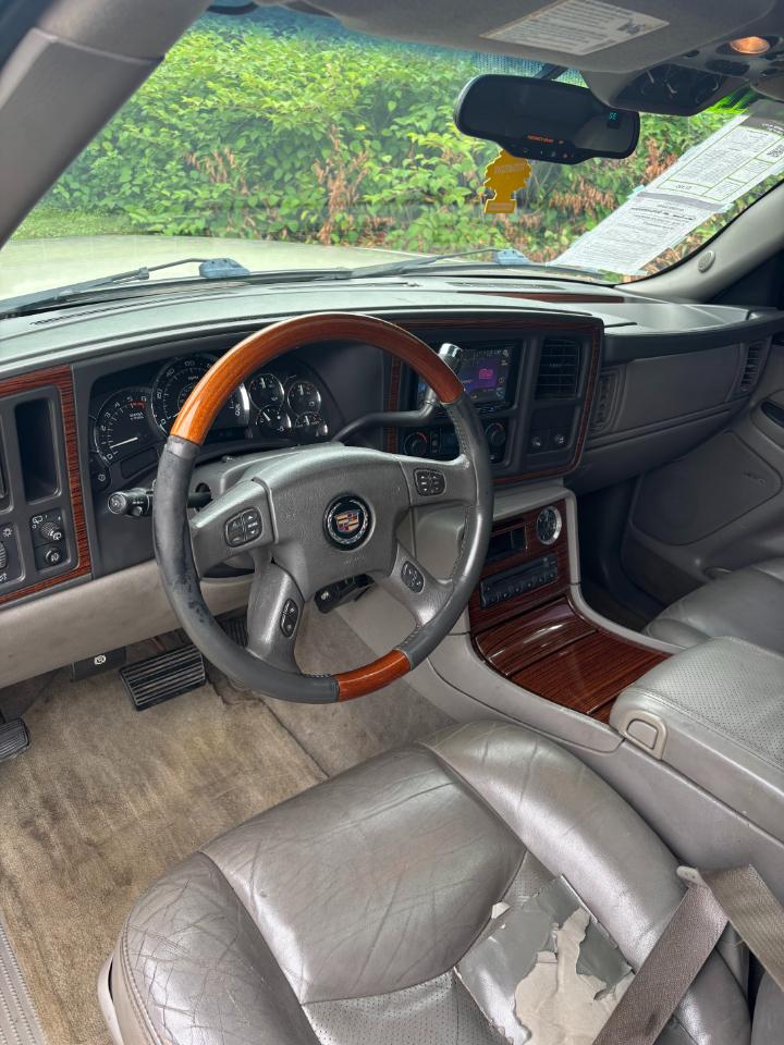 Cadillac Escalade ESV 2004