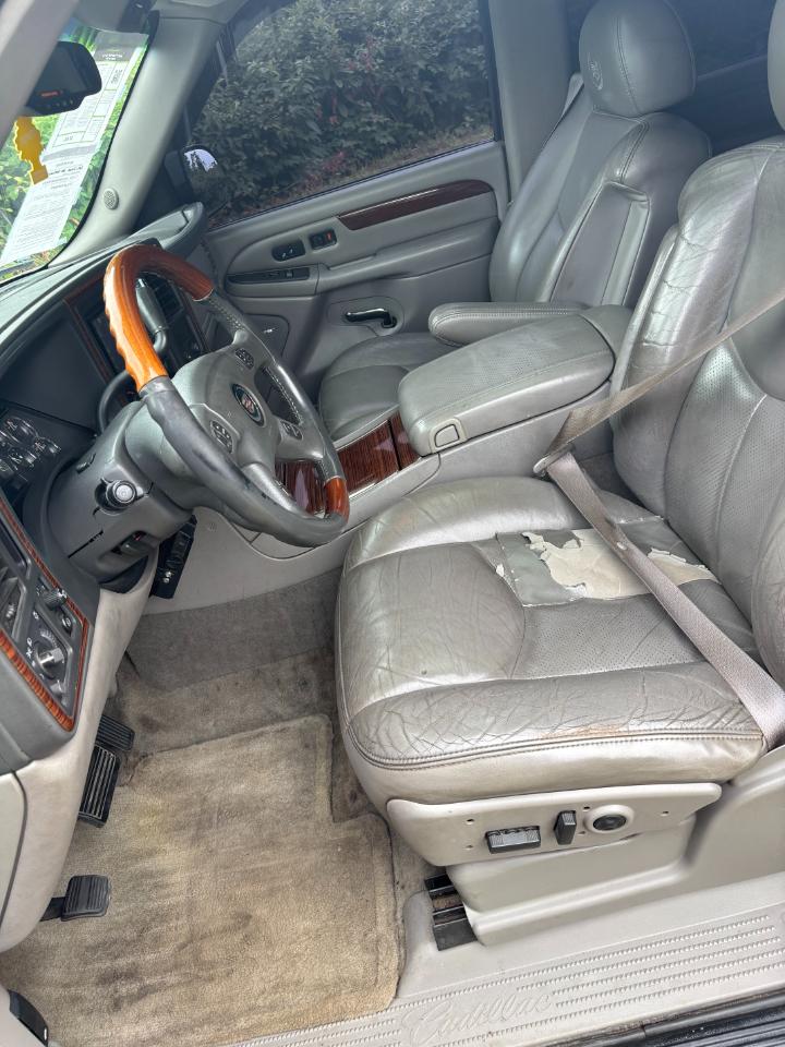 Cadillac Escalade ESV 2004