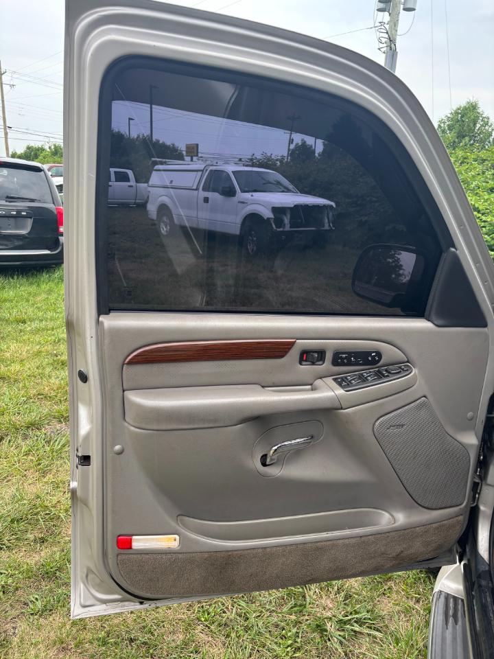 Cadillac Escalade ESV 2004