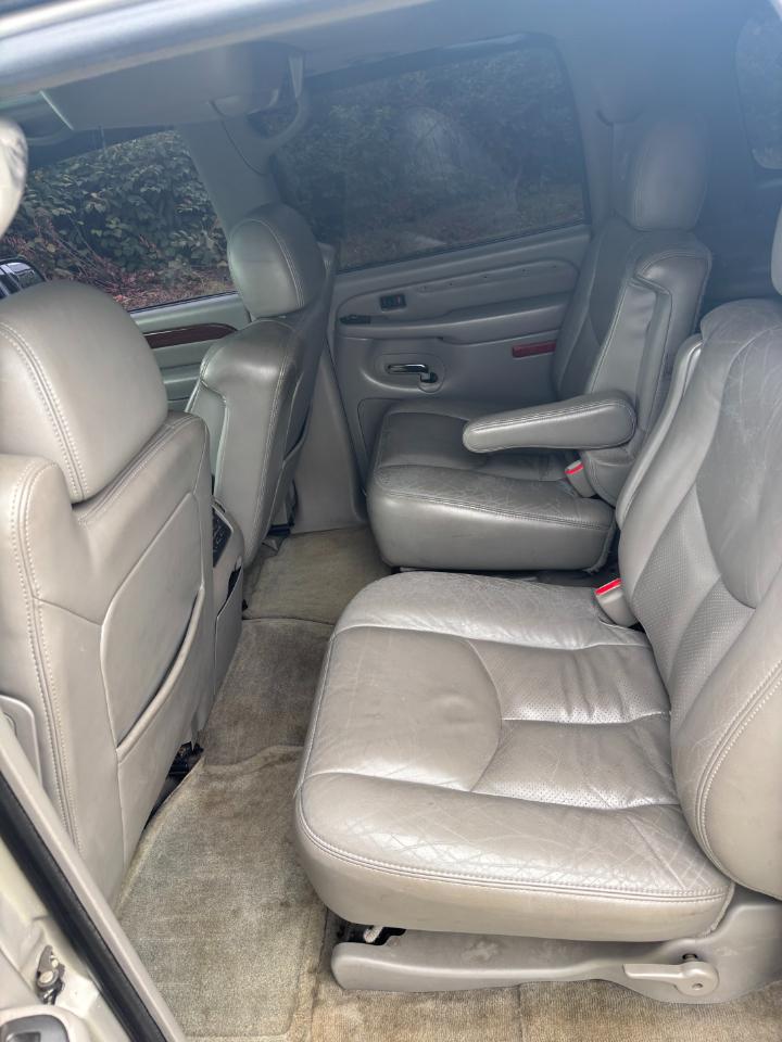 Cadillac Escalade ESV 2004