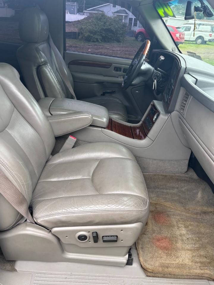 Cadillac Escalade ESV 2004