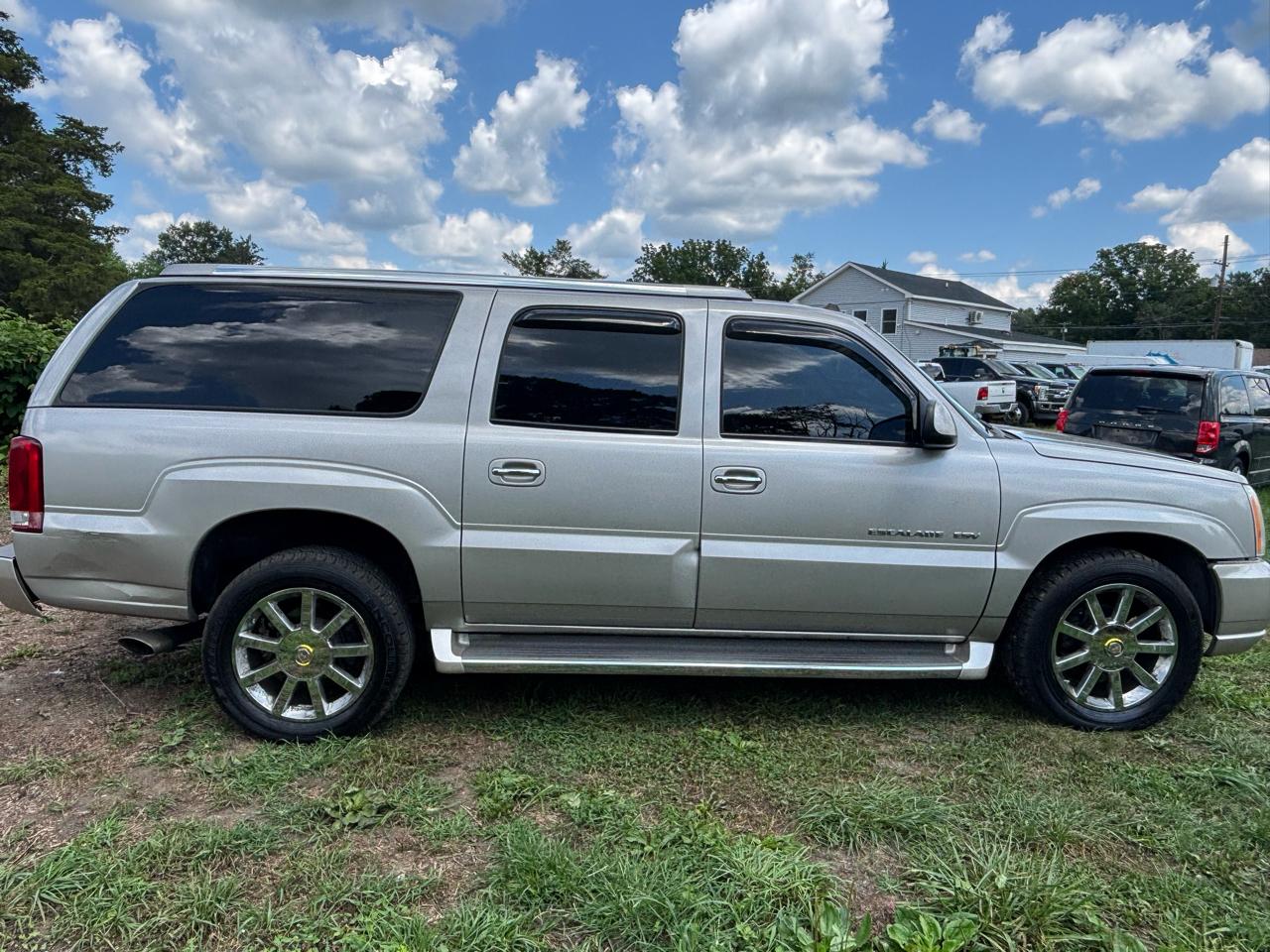 Cadillac Escalade ESV 2004