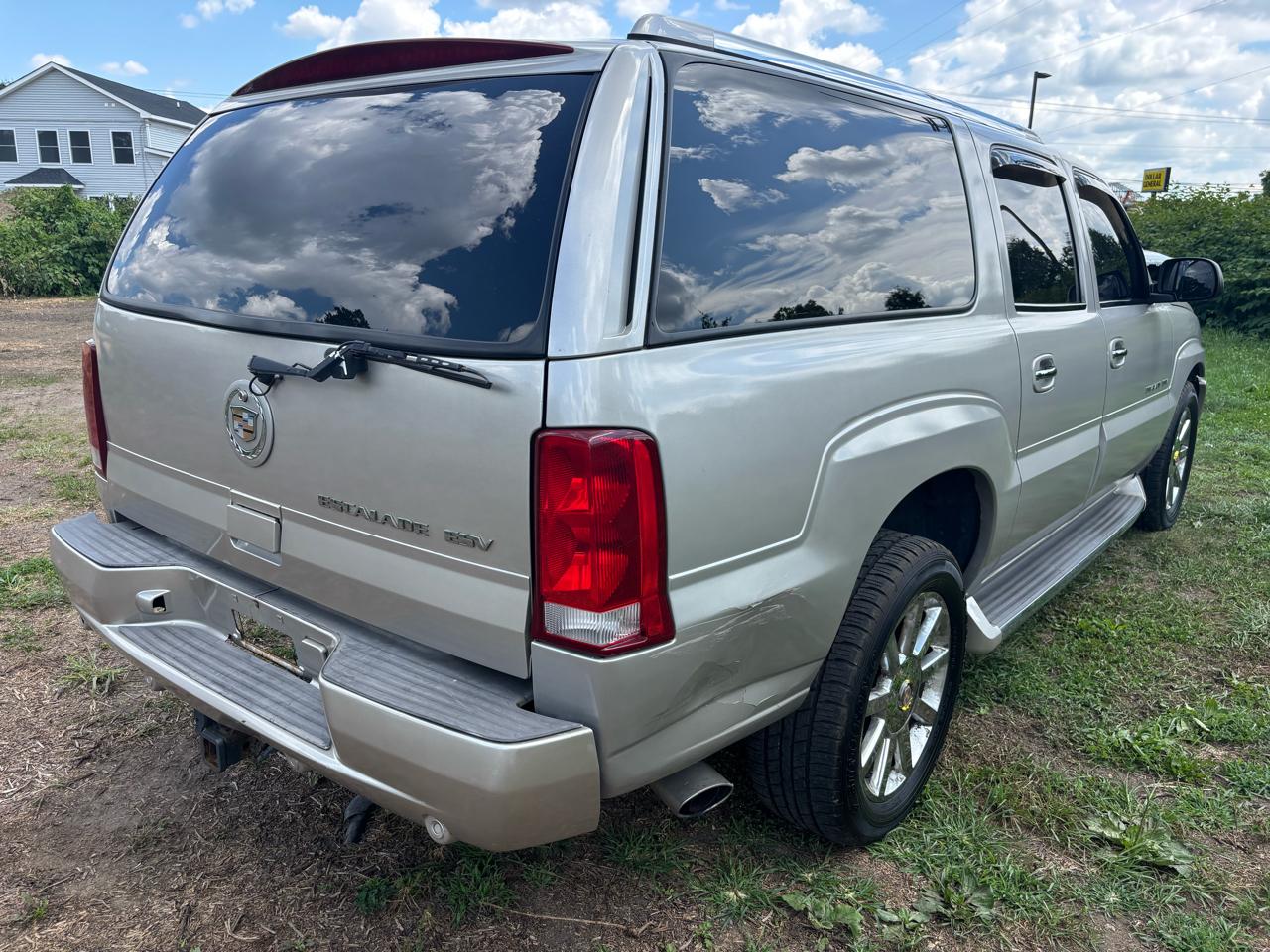 Cadillac Escalade ESV 2004
