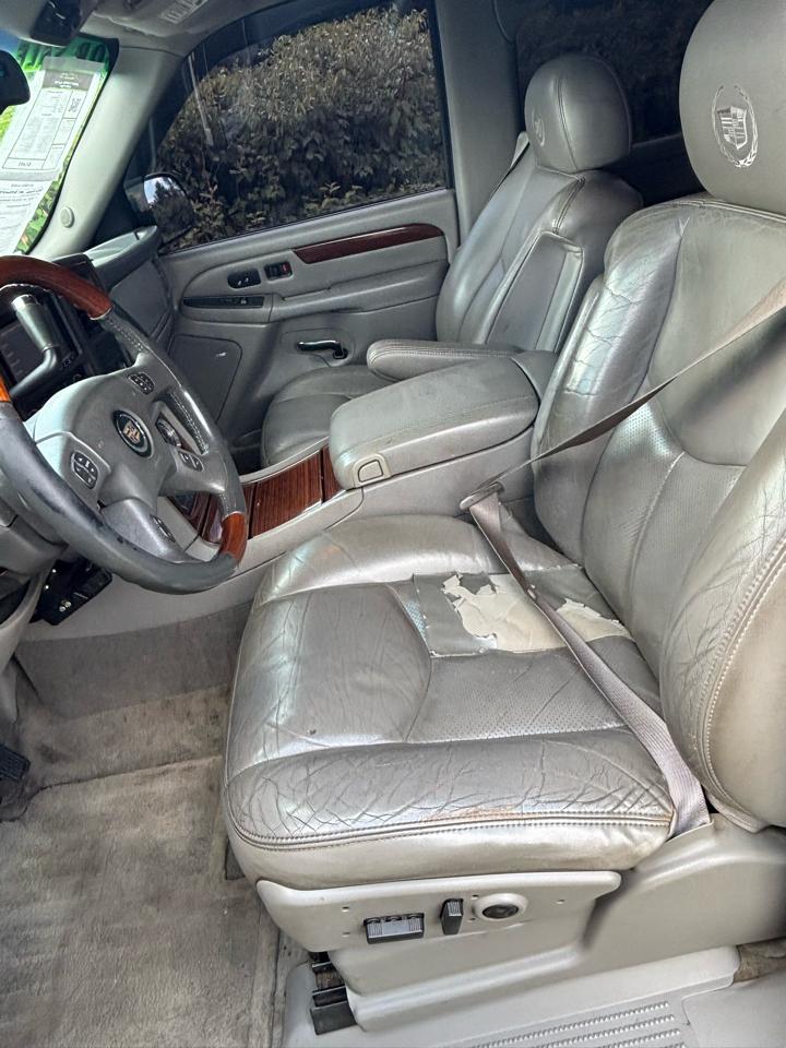 Cadillac Escalade ESV 2004