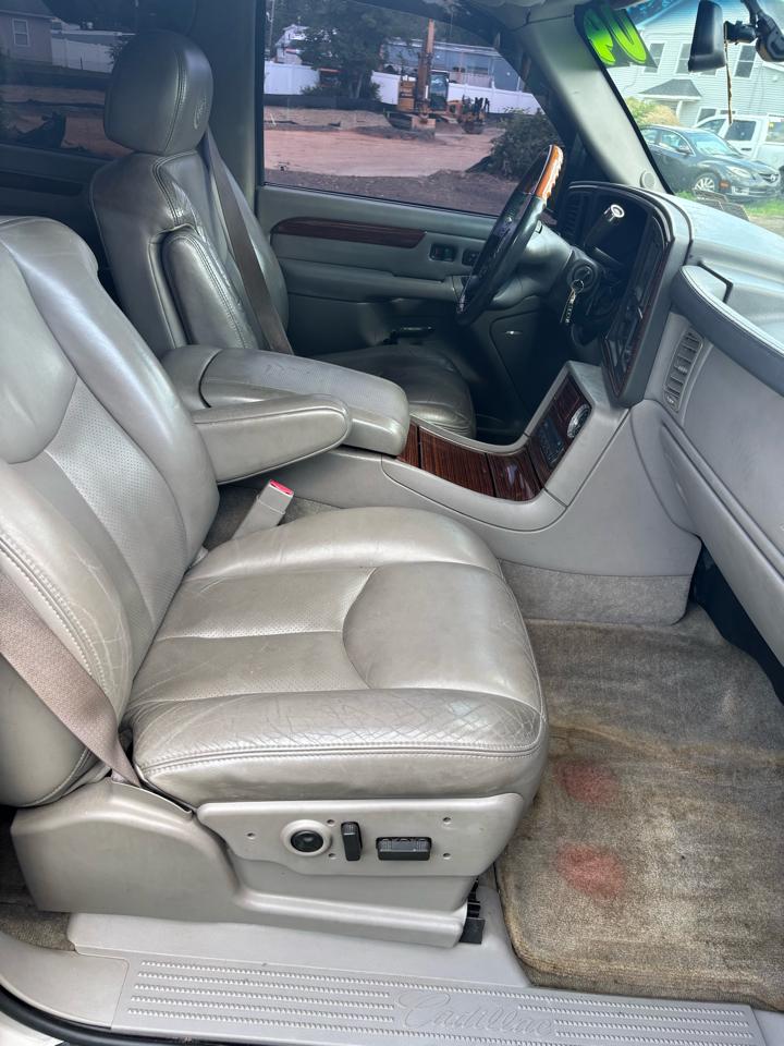 Cadillac Escalade ESV 2004