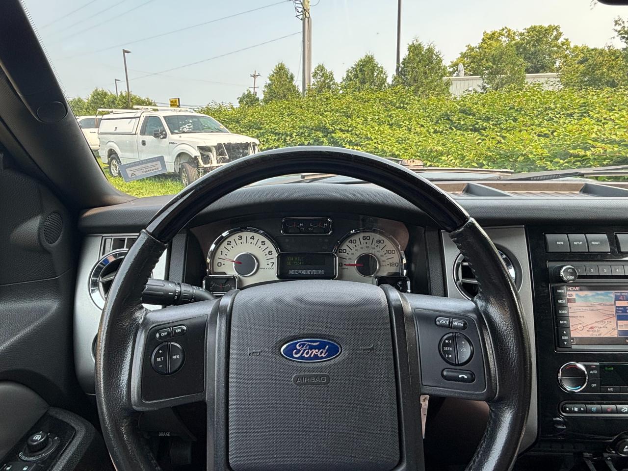 Ford Expedition 4WD 4dr Limited 2013