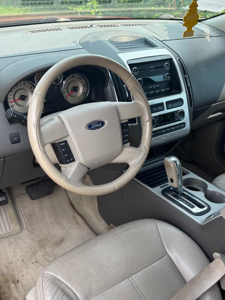 Ford Edge 4dr SEL FWD 2010
