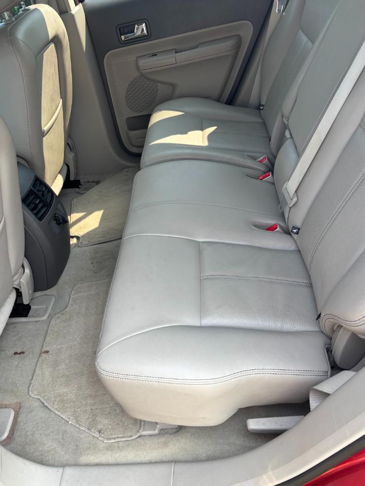 Ford Edge 4dr SEL FWD 2010