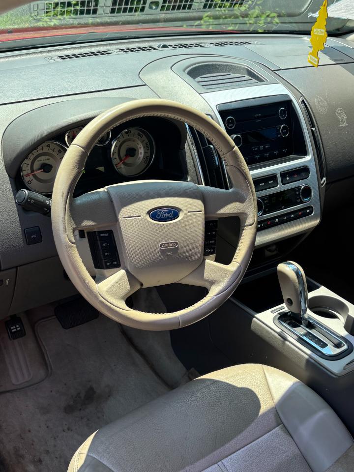 Ford Edge 4dr SEL FWD 2010