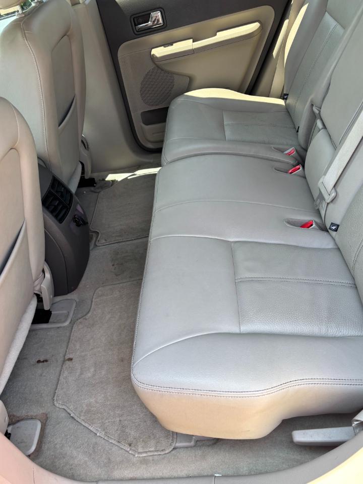 Ford Edge 4dr SEL FWD 2010