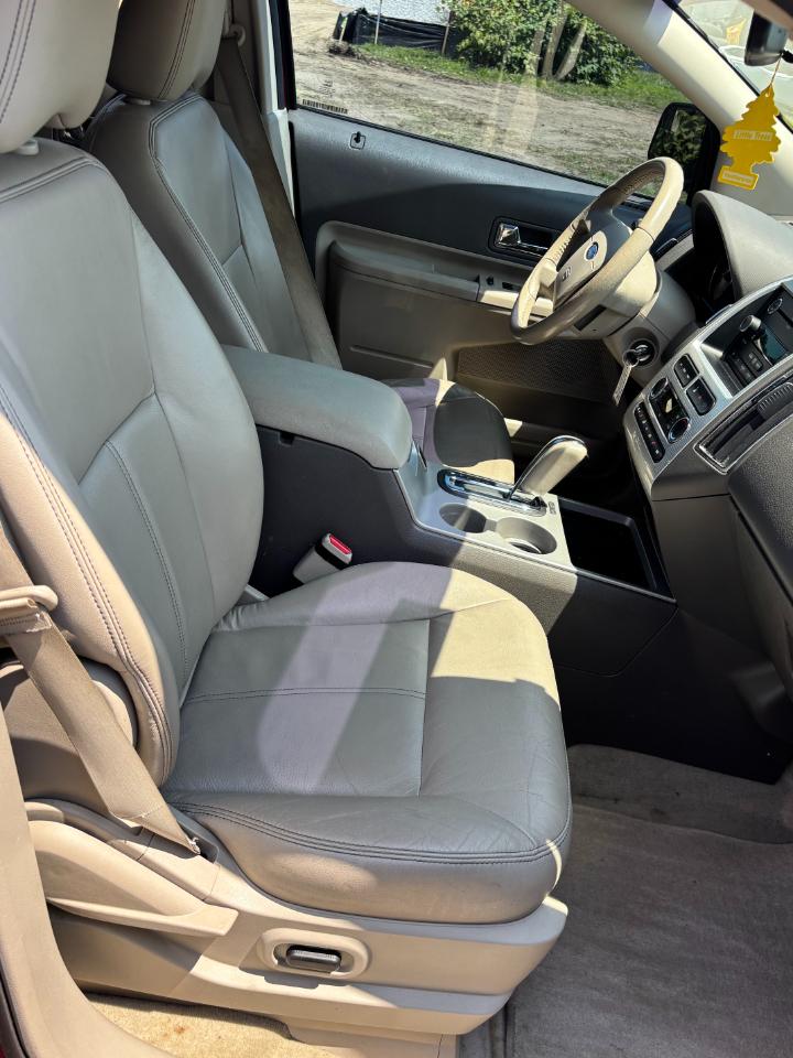 Ford Edge 4dr SEL FWD 2010