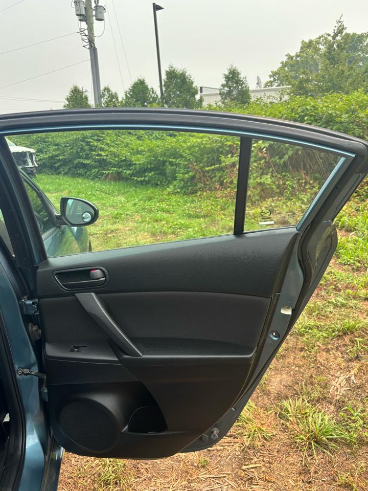 Mazda MAZDA3 i Sport 2011