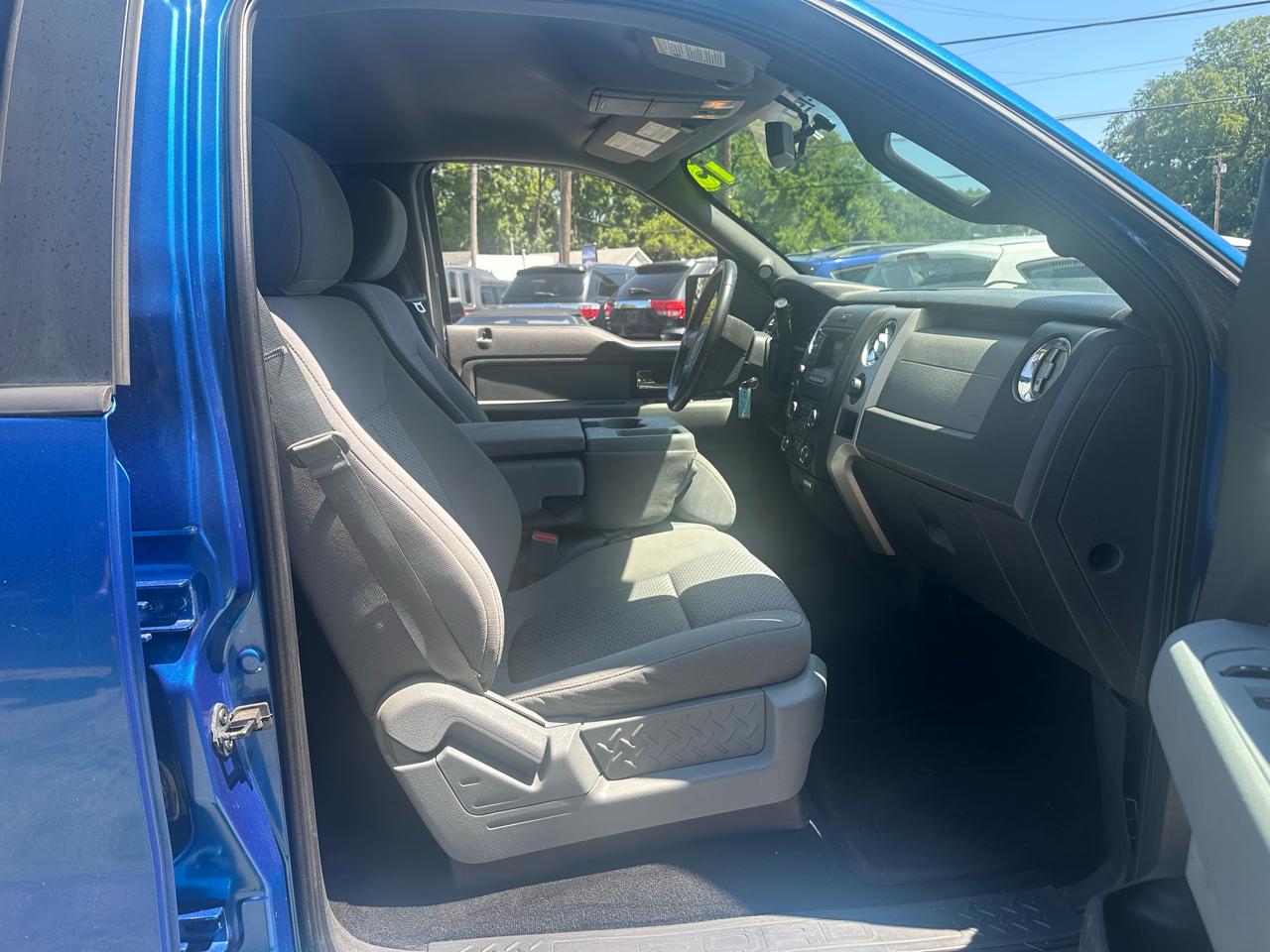 Ford F-150 XLT SuperCrew 4WD 2013