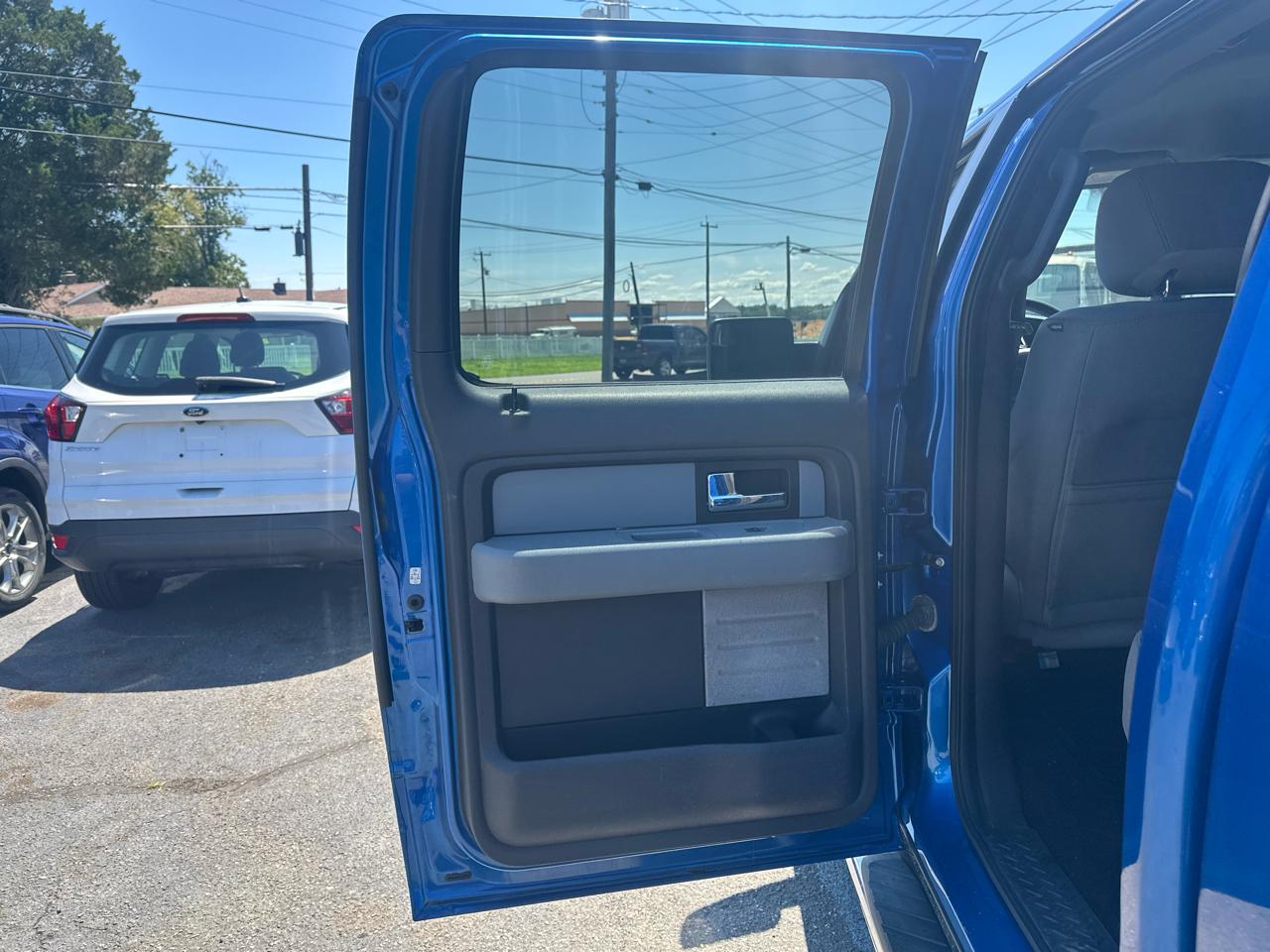 Ford F-150 XLT SuperCrew 4WD 2013