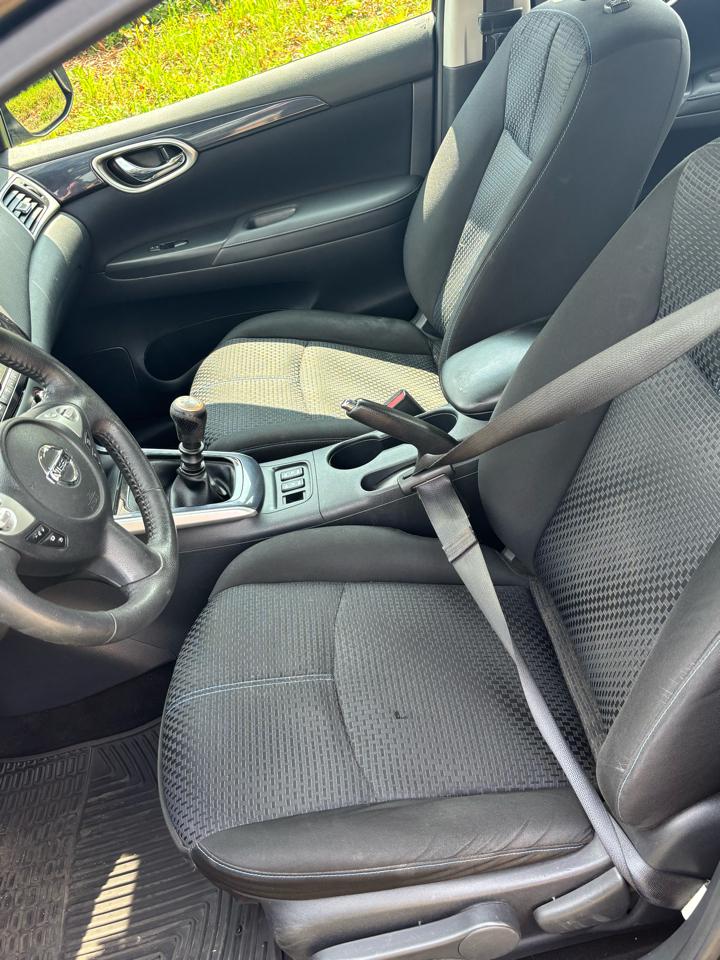 Nissan Sentra SR Turbo Manual 2017