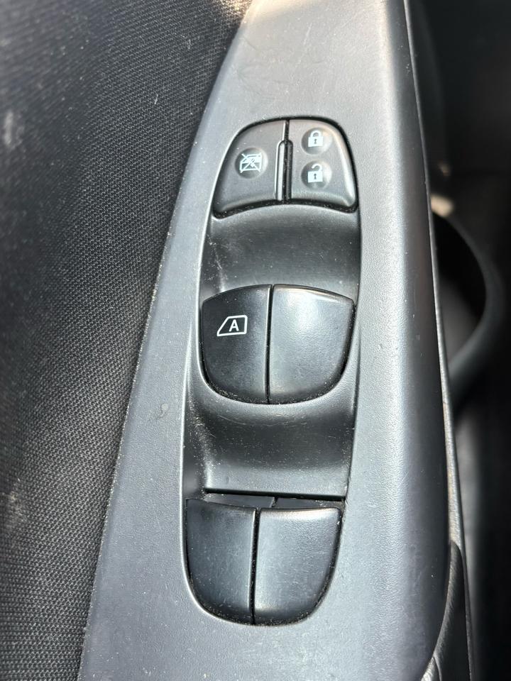 Nissan Sentra SR Turbo Manual 2017