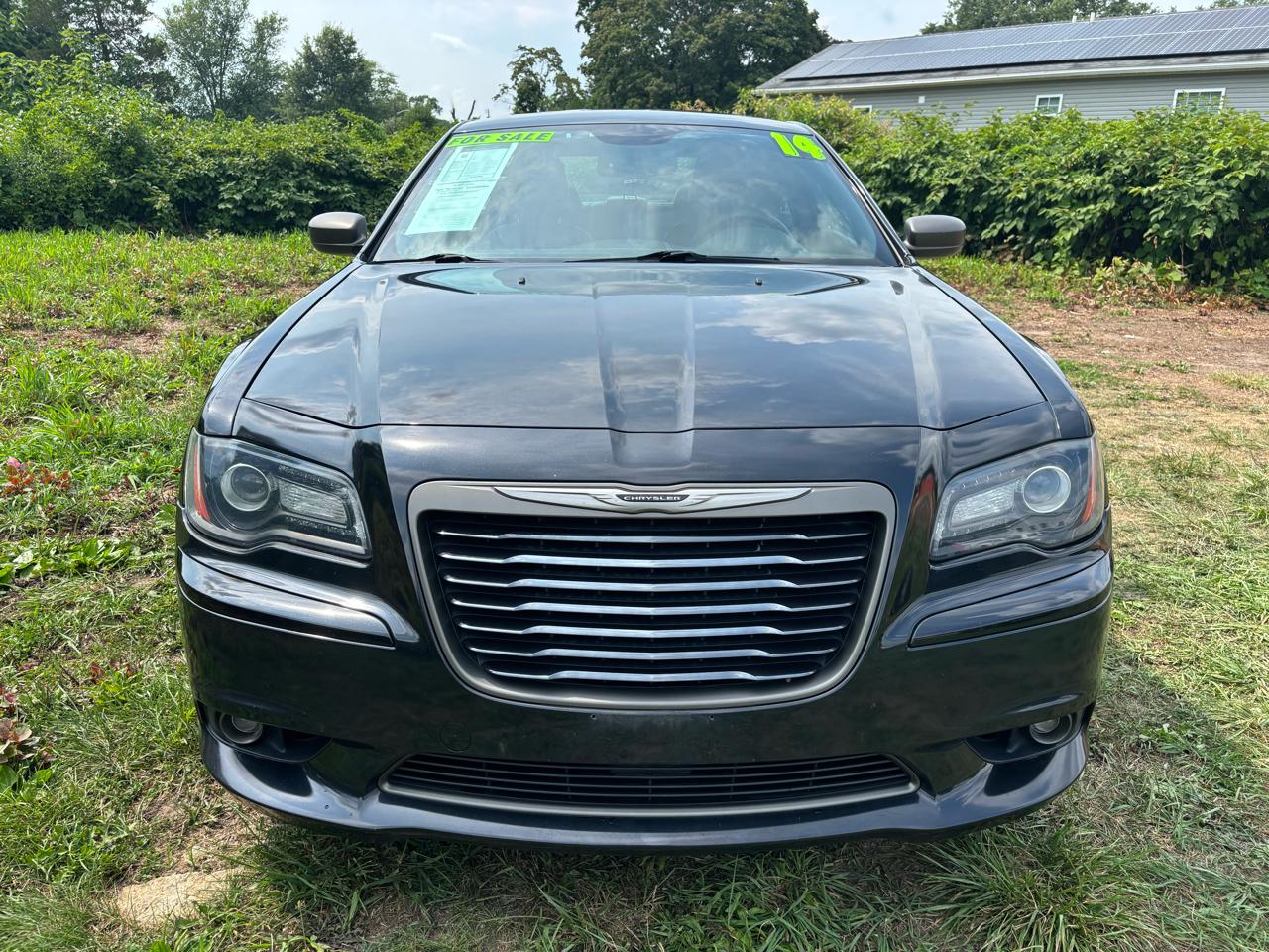 Chrysler 300 4dr Sdn 300C John Varvatos Limited Edition AWD 2014