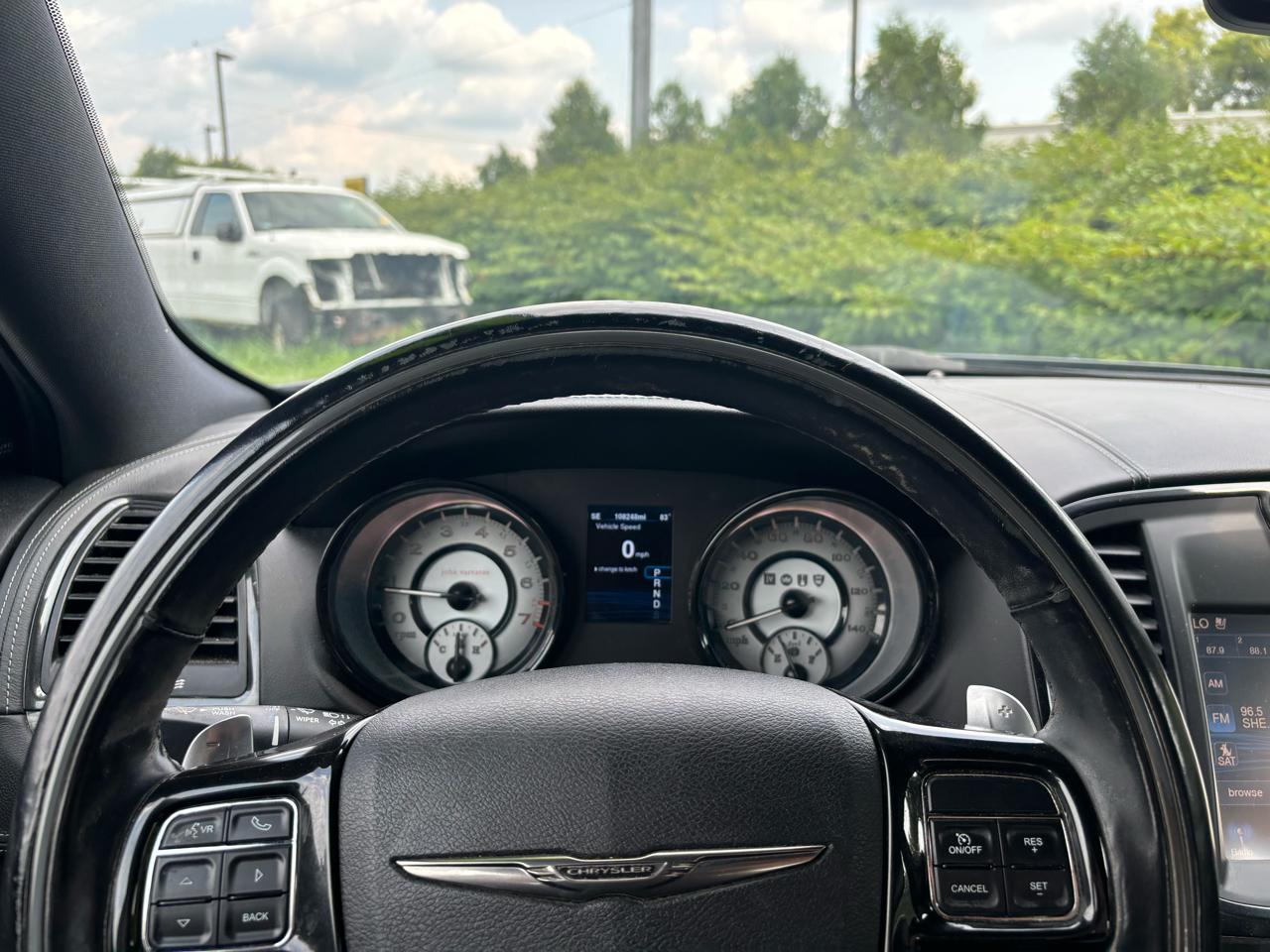 Chrysler 300 4dr Sdn 300C John Varvatos Limited Edition AWD 2014