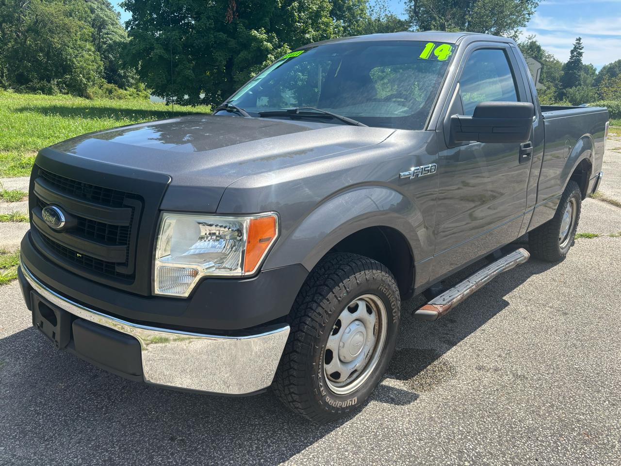 Ford F-150 XLT Reg. Cab Short Bed 2WD 2013