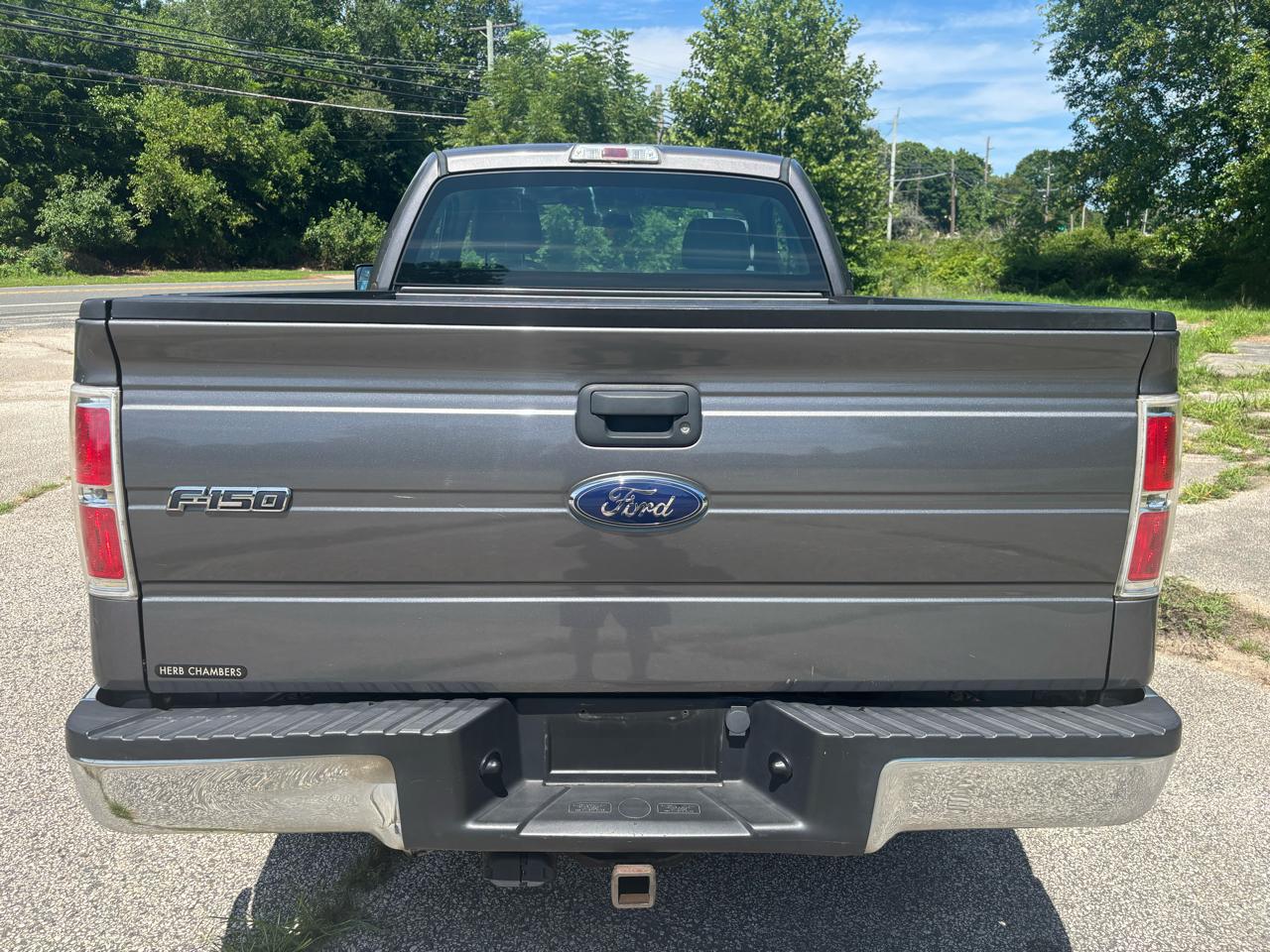 Ford F-150 XLT Reg. Cab Short Bed 2WD 2013