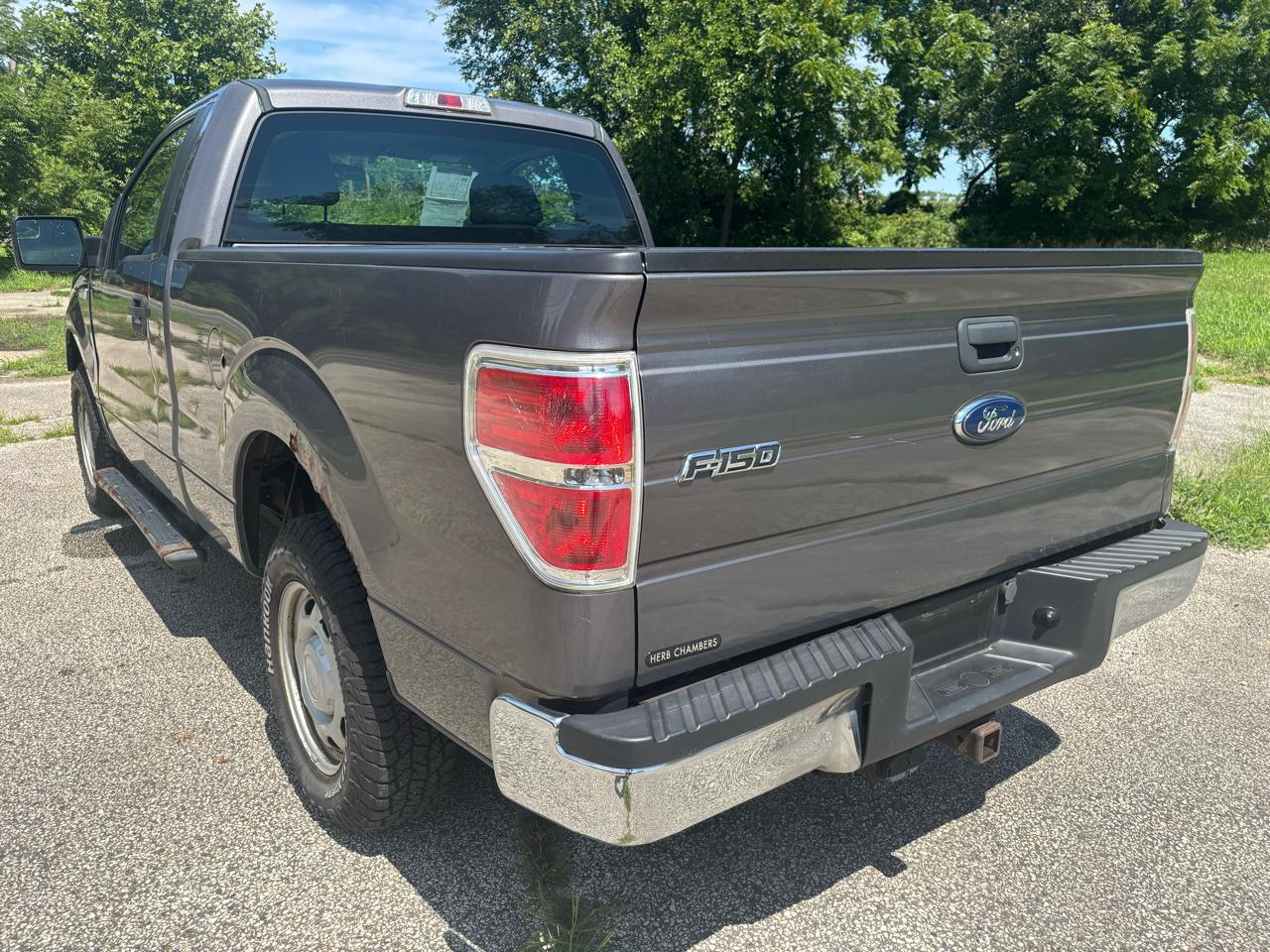 Ford F-150 XLT Reg. Cab Short Bed 2WD 2013