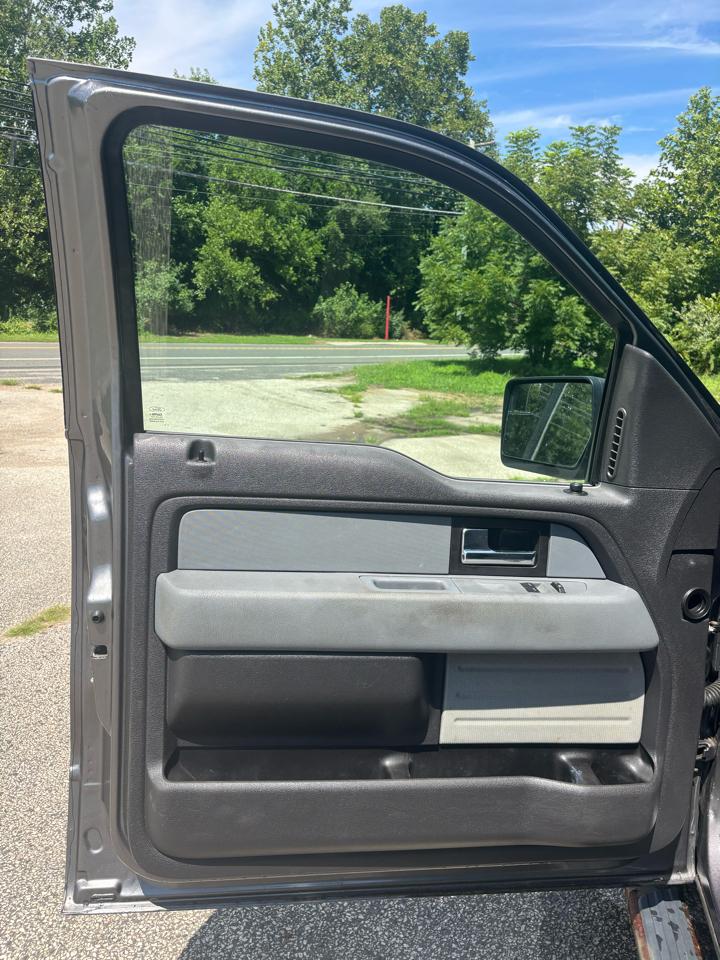Ford F-150 XLT Reg. Cab Short Bed 2WD 2013