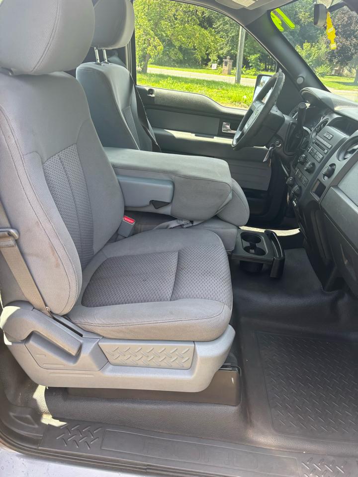 Ford F-150 XLT Reg. Cab Short Bed 2WD 2013