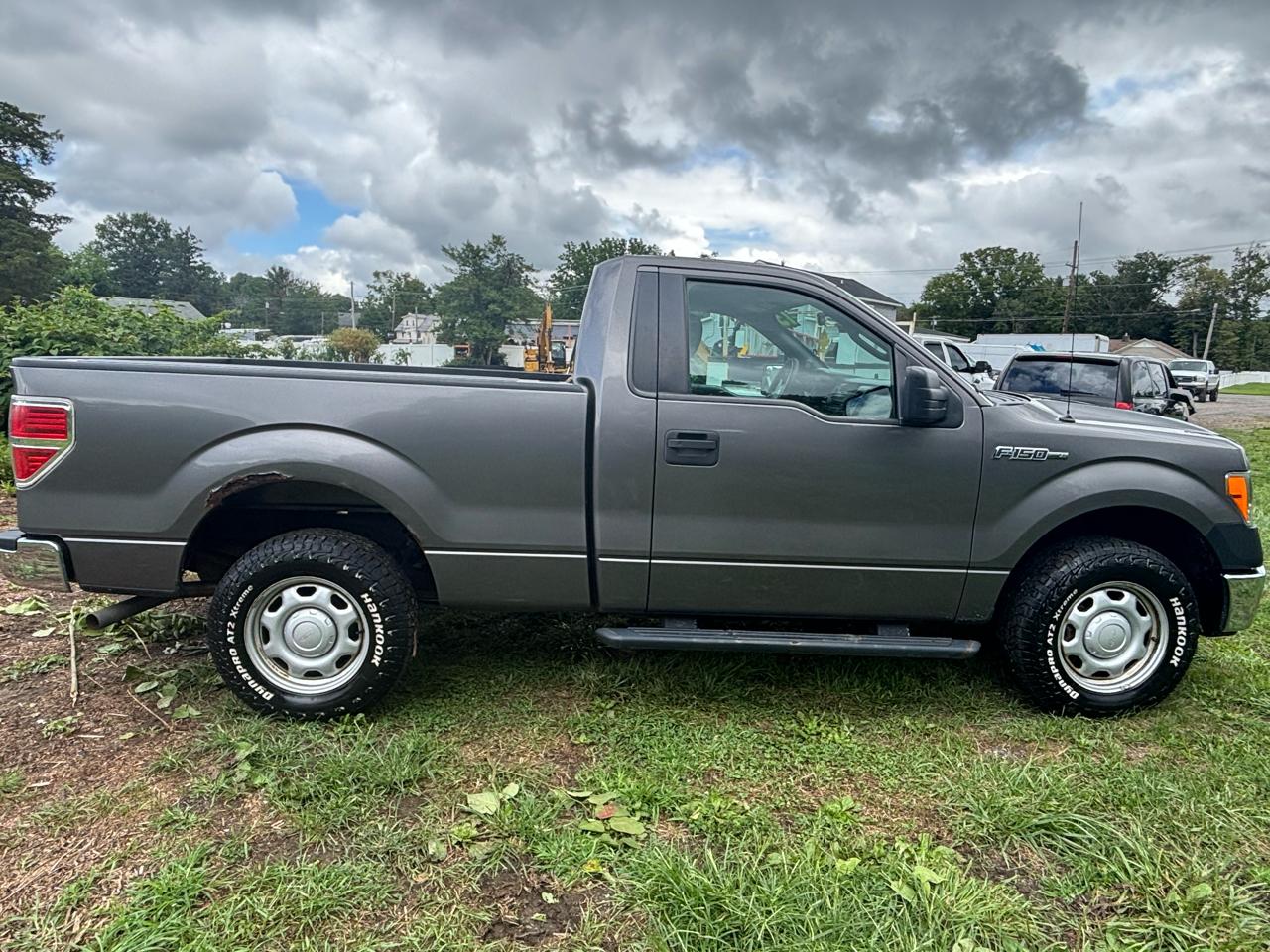 Ford F-150 XLT Reg. Cab Short Bed 2WD 2013